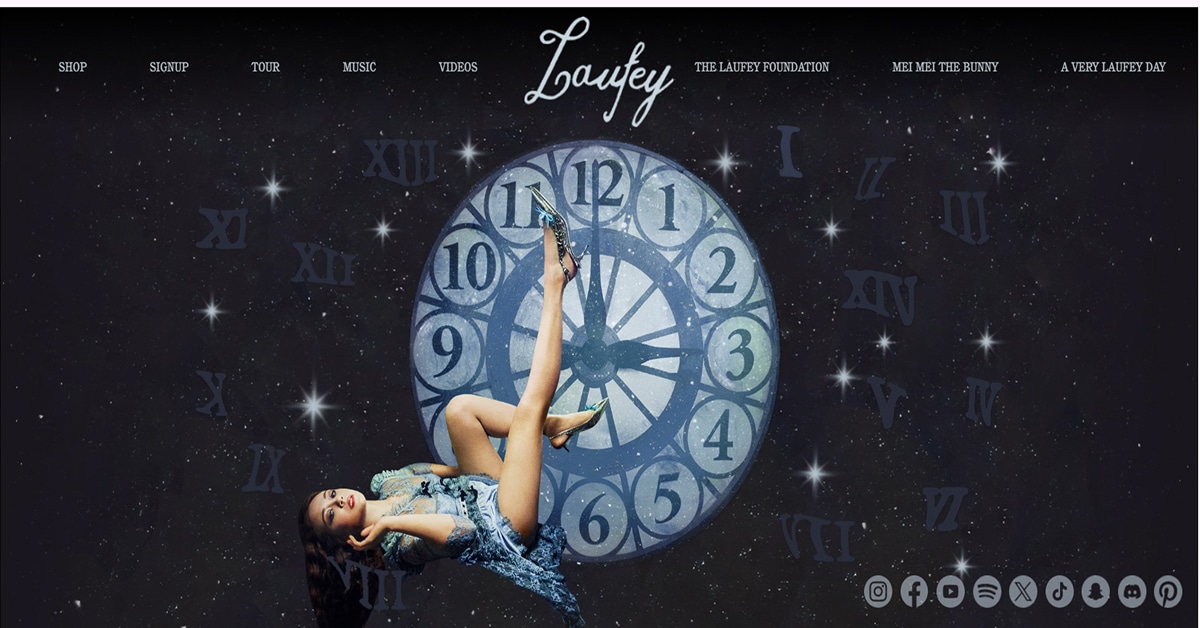 Laufey - Singer Website
